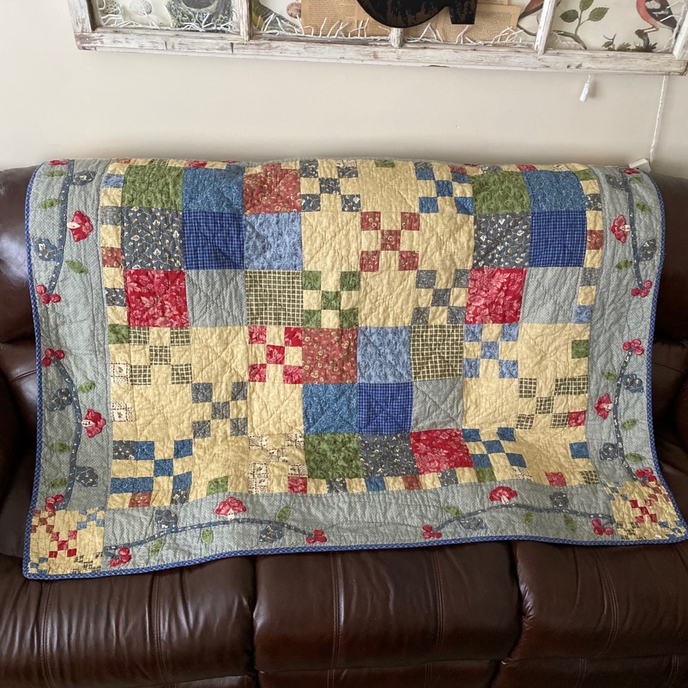 Handmade Patchwork Quilt Country Floral Plaid Vine Applique Multi Color 57"x 47"